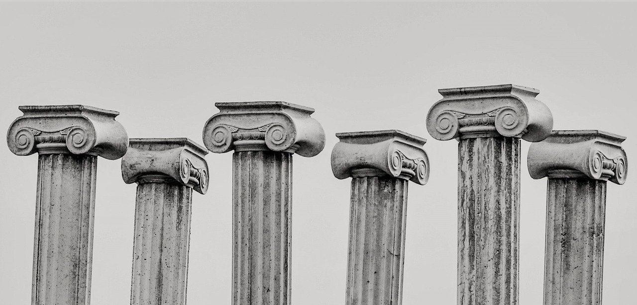 get traffic to your website - content pillars